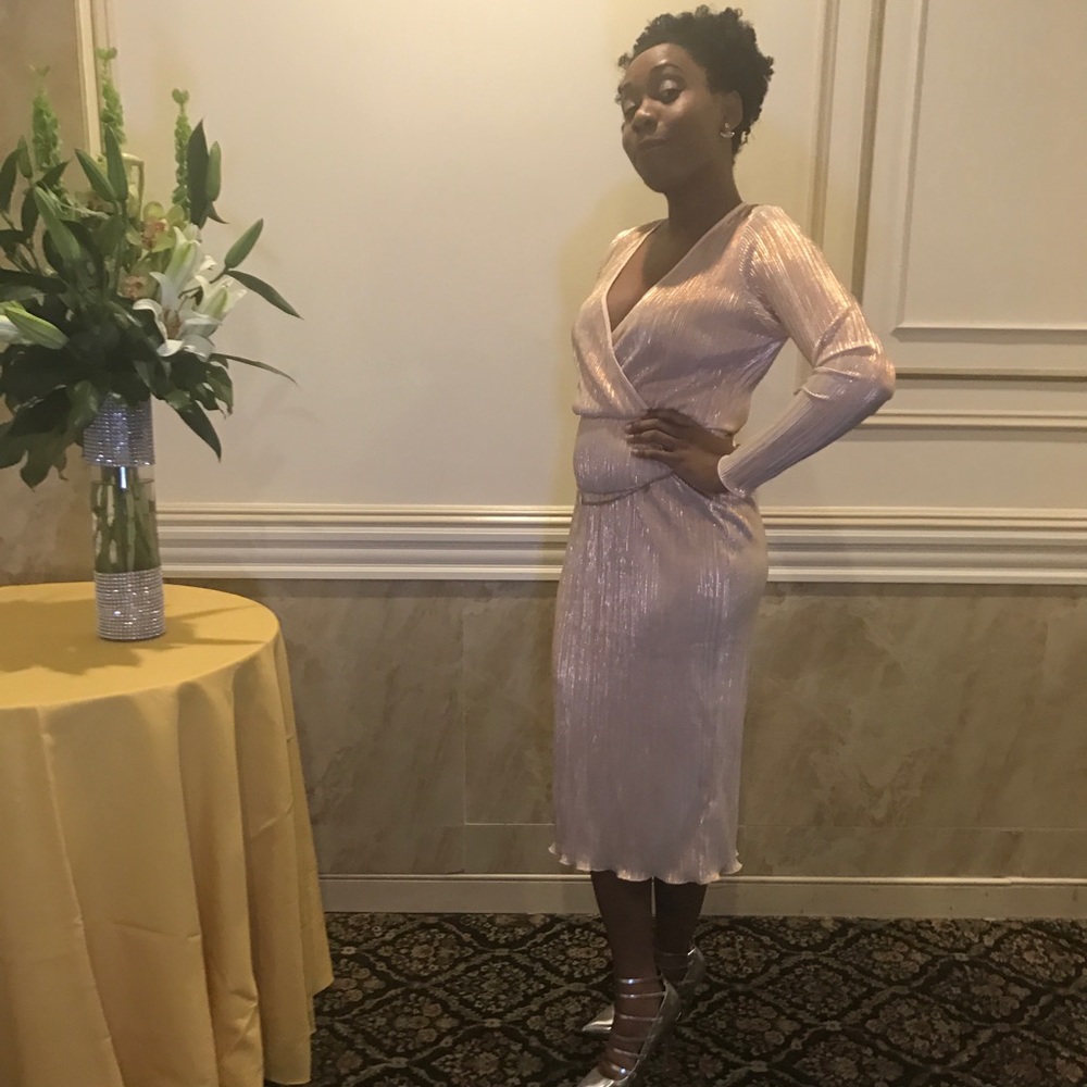 Dress - Picture 2 of 2